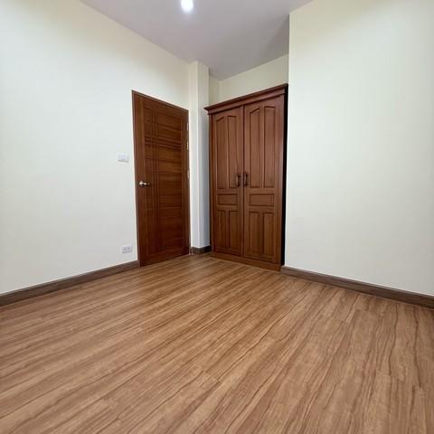 บ้านแฝด สไตล์บ้านเดี่ยว รีโนเวท ใหม่ทั้งหลัง หมู่บ้าน บุรีรมย์ รามอินทรา–ซาฟารี (เลียบคลองสอง 23) 8