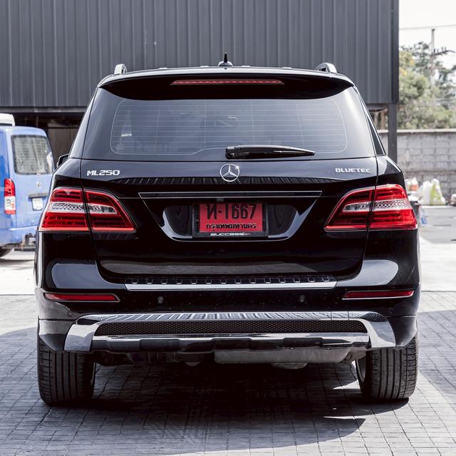 รหัสรถ 67GG9672 BENZ ML250 CDI Bluetec 4Matic AMG Package W166 Year 2015 12