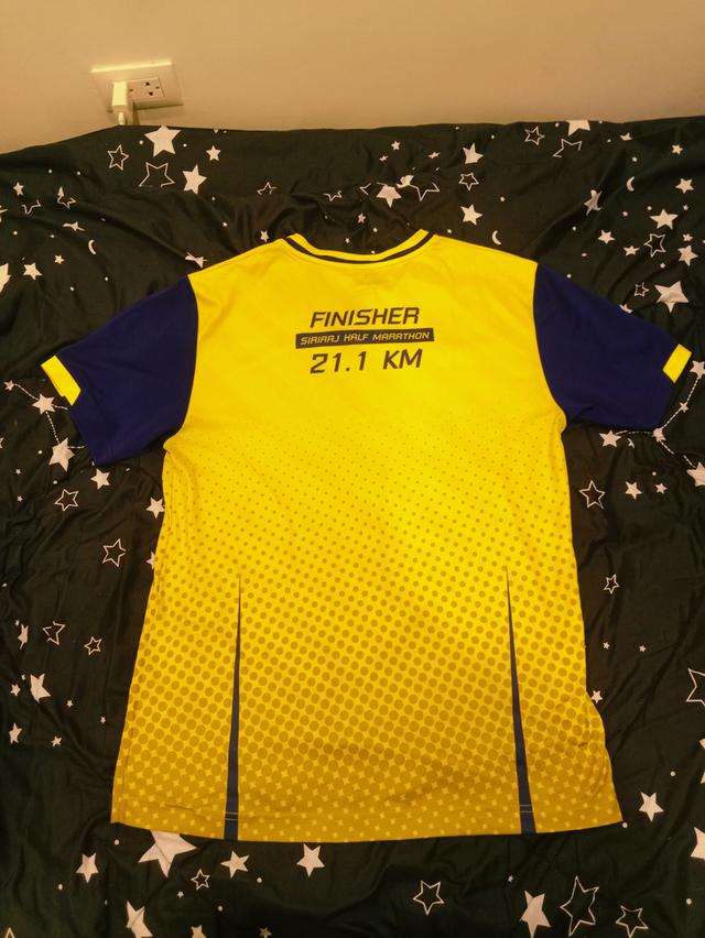 เสื้อวิ่ง เสื้อกีฬา มือสอง