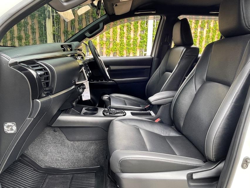 TOYOTA HILUX REVO DOUBLE CAB 2.8 4WD ROCCO ปี 2022 AUTO 4X4 สภาพนางฟ้า 10