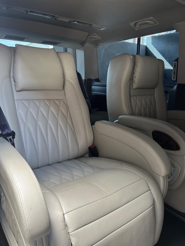 Volkswagen Caravelle 10