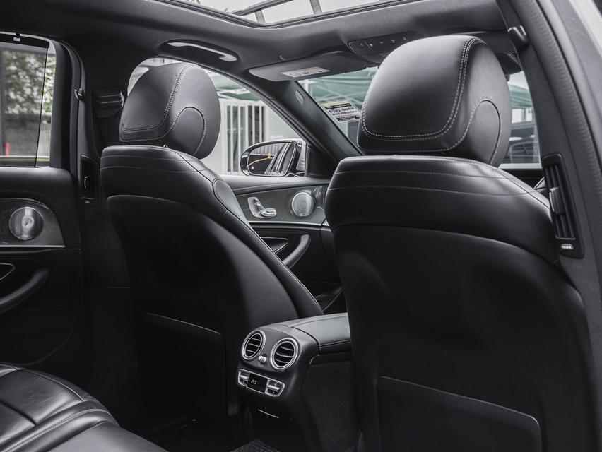 รหัสรถ 67GG5828 BENZ E350e AMG W213 ปี 2019