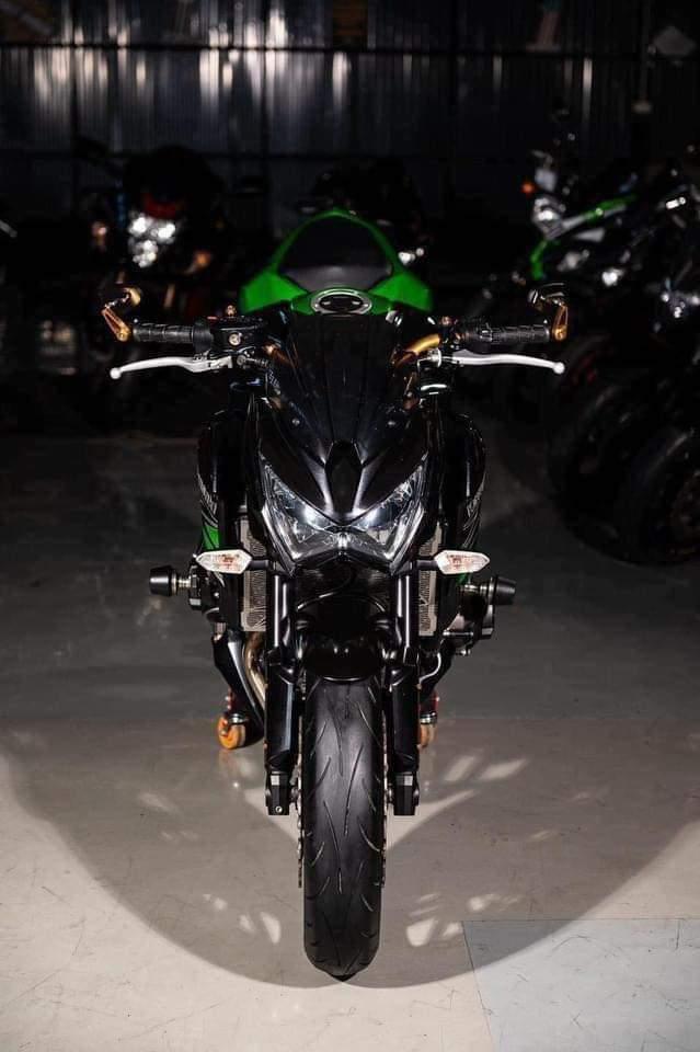 Kawasaki Z800 สีดำ 2