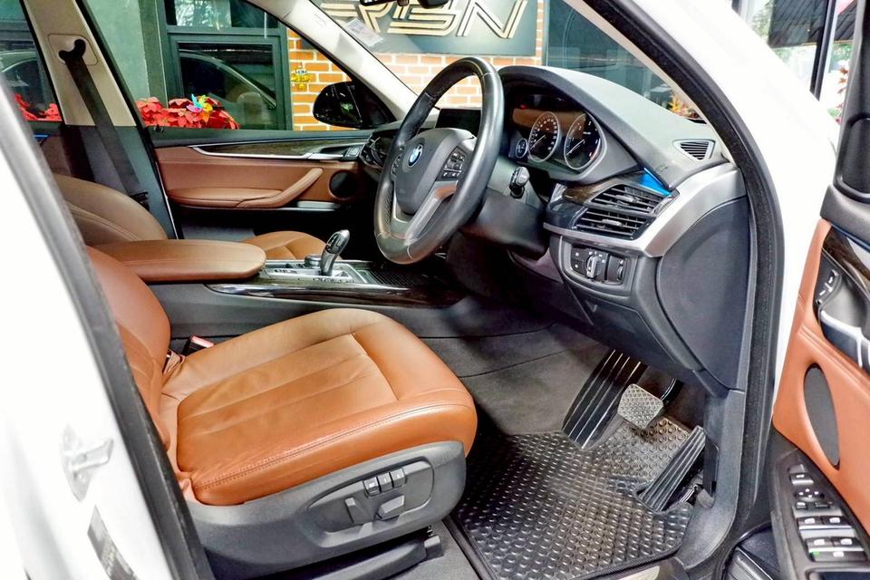 BMW X5 sDrive25d Pure Experience ปี 2018  8