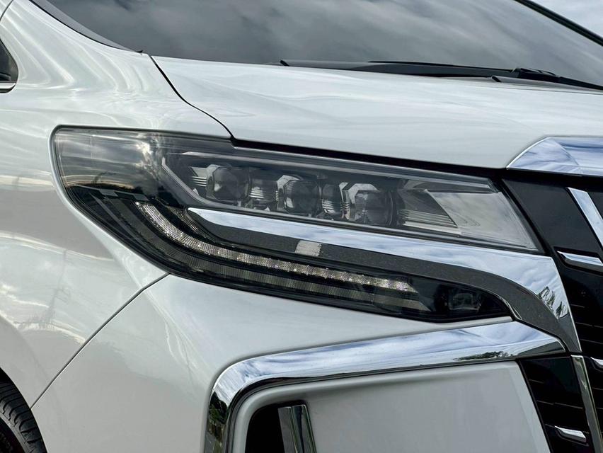 Toyota Alphard 2.5 SC Package MNC ปี 2020 จด 2021