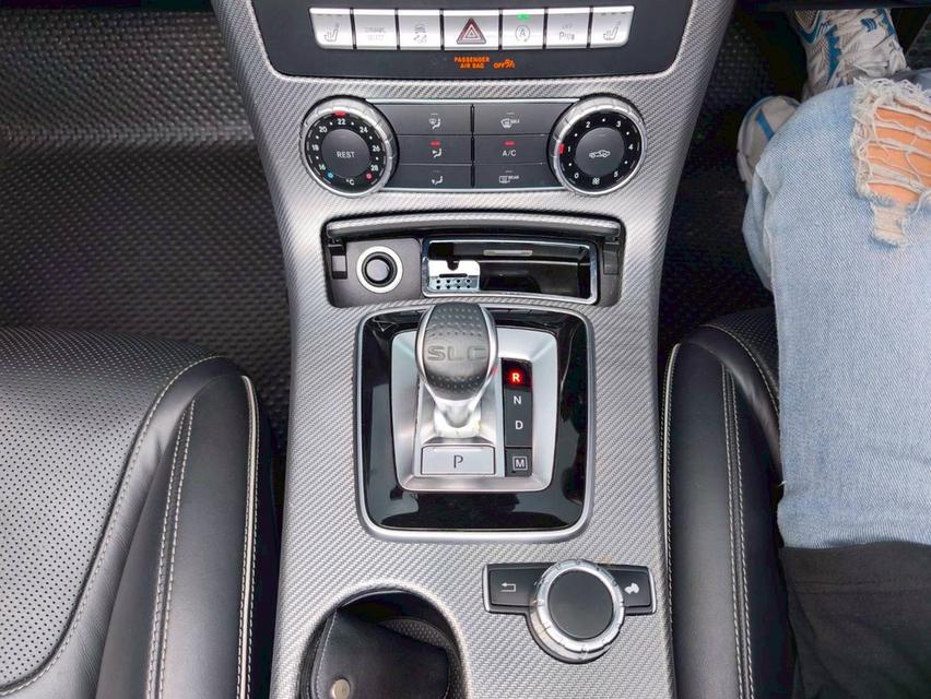 รหัสรถ KPV43 2017 Mercedes Benz AMG SLC43 3.0 BI Turbo Roadster สีแดง 10