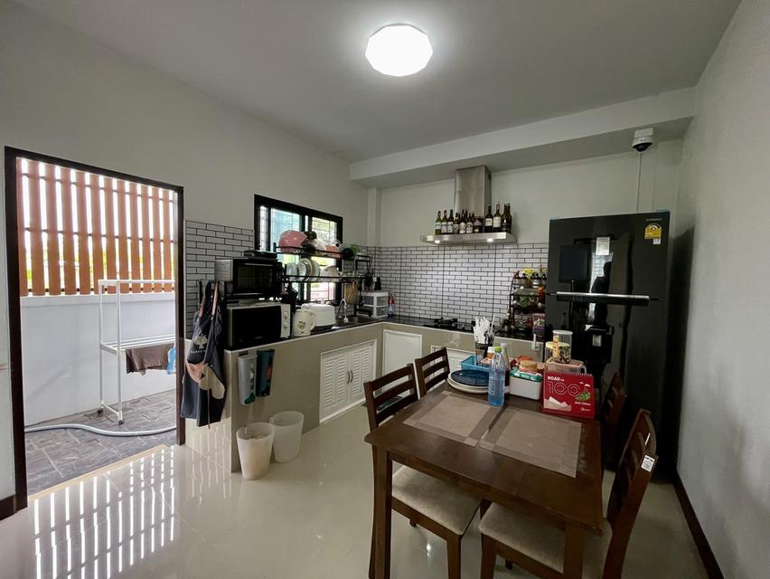 บ้านเดี่ยว 2 ชั้น 3 ห้องนอน 3 ห้องนอน 70 ตร.ว. พื้นที่ใช้สร้อย 180 ตร.ม. เมืองเชียงราย ห่างเซนทรัล 3 กม. แอร์ทุกห้อง เครื่องทำน้ำอุ่น ประตูรีโมท 14