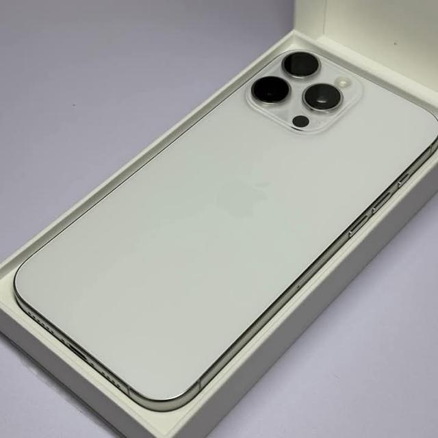 iPhone 16 Pro Max  White Titanium 