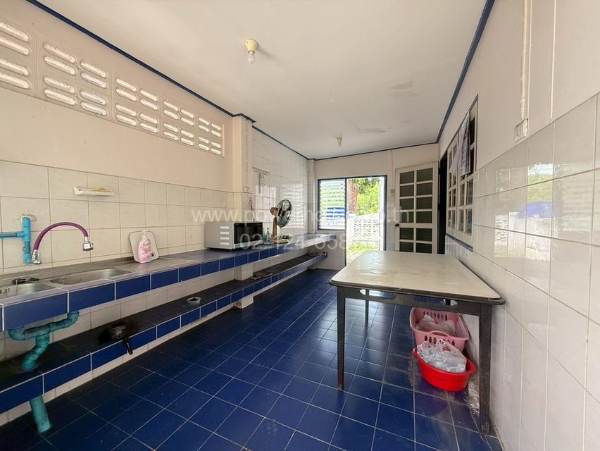 บ้านกฤษดานคร 16 ถนนบรมราชชนนี แขวงศาลาธรรมสพน์ เขตทวีวัฒนา กรุงเทพมหานคร 13