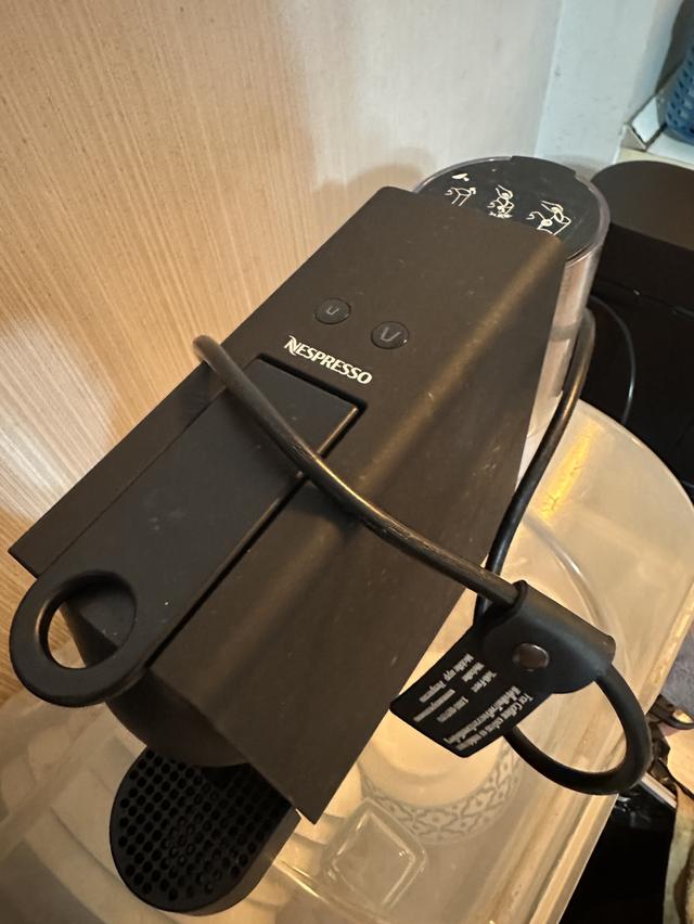 เครื่องชงกาแฟแคปซูล Nespresso Essenza Mini