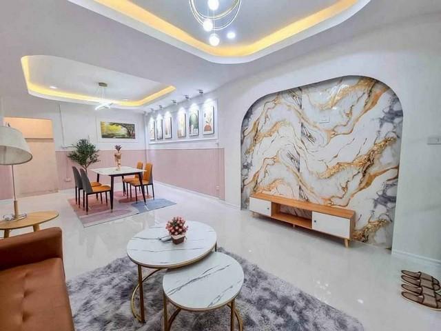 บ้านใจกลางเมืองชลบุรี เนื้อที่ 20 ตร.ว. - ขนาด 3 ห้องนอน 2 ห้องน้ำ จัดหาสินเชื่อดอกเบี้ยถูก วงเงินกู้ สูง 95-100%
