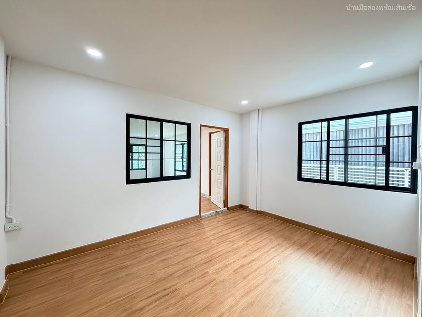 หมู่บ้านเฟรนชิฟ ประเสริฐมนูกิจ 29 แยก 2 17