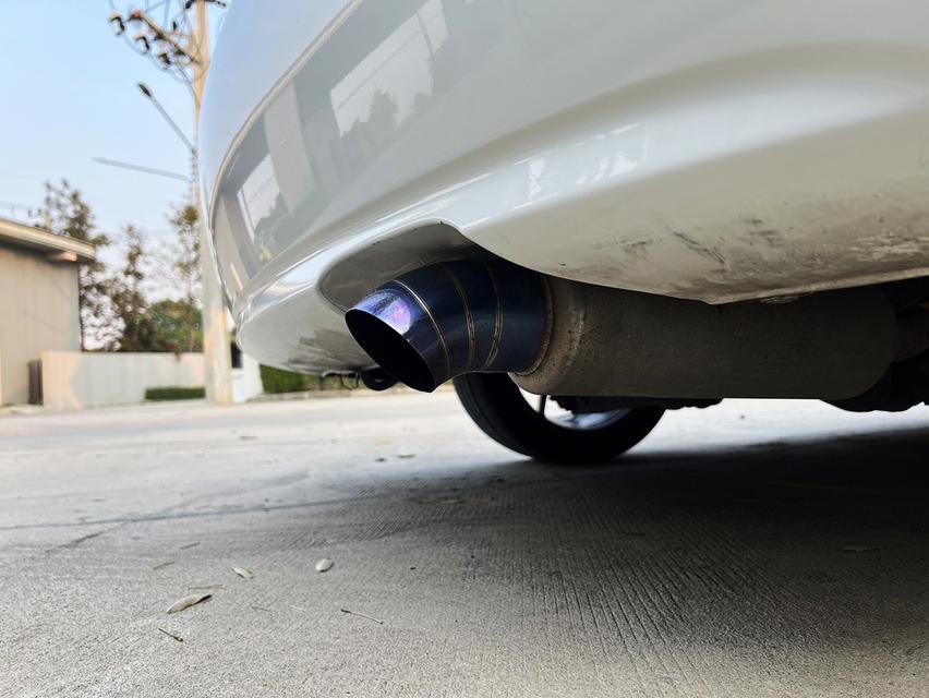 2011 Honda Civic FD ออโต้ สีขาวภายในดำหายาก รถสวยมาก รูปที่ 19