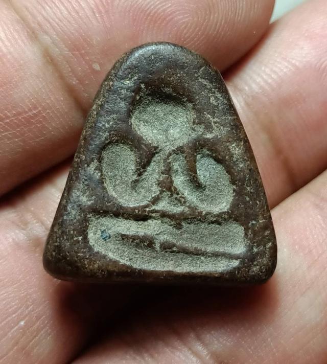 พระปิดตาพิมพ์หลังแบบหลวงพ่อแก้ววัดสุวรรณ 9