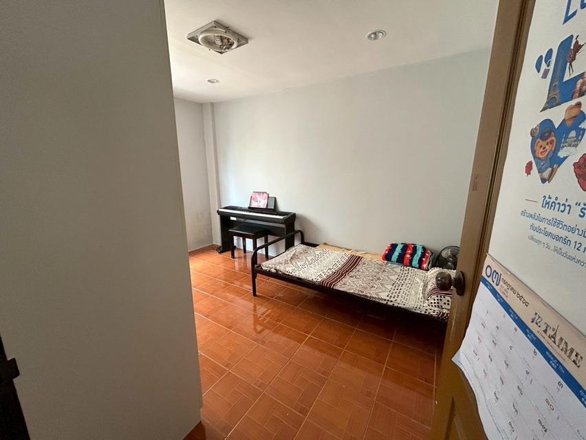 ขายโฮมออฟฟิศ 4 ชั้น ซอยกรุงเทพกรีฑา 15 ทำเลดี ใกล้ทางด่วนและรร.นานาชาติ 12