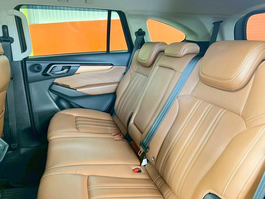Isuzu MU-X 3.0 ULTIMATE 4WD A/T 2022 9