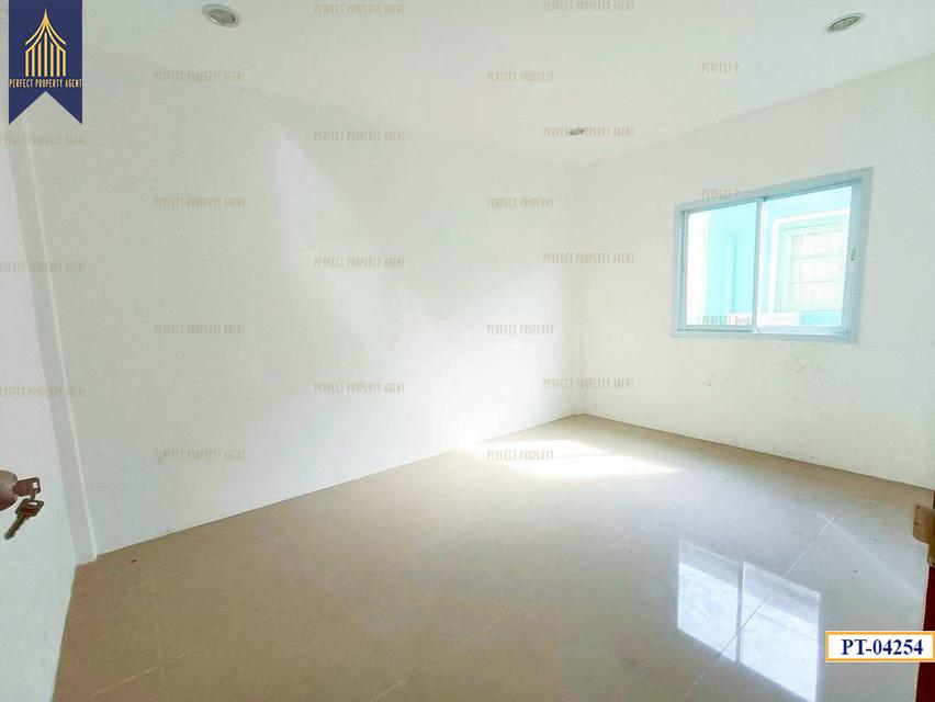 ขาย ทาวน์เฮ้าส์ เรวดี 3 ตลาดขวัญ นนทบุรี สไตล์โมเดิร์น แต่งใหม่ 6