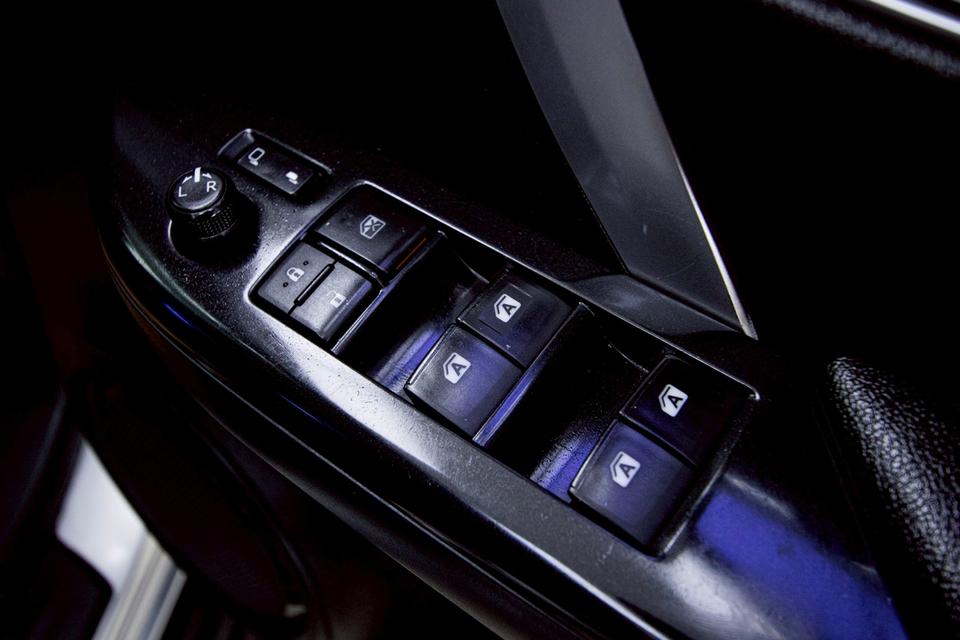✨ TOYOTA FORTUNER 2.4 V AT ปี 2017 ตัวท็อป V โฉมใหม่ รูปที่ 7