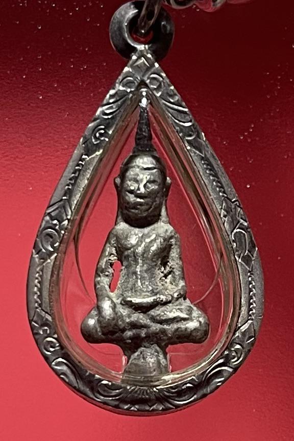 ให้เช่าพระยอดธง กรุวัดไก่เตี้ย ปทุมธานี ราคาตามความพอใจทั้งสองฝ่าย