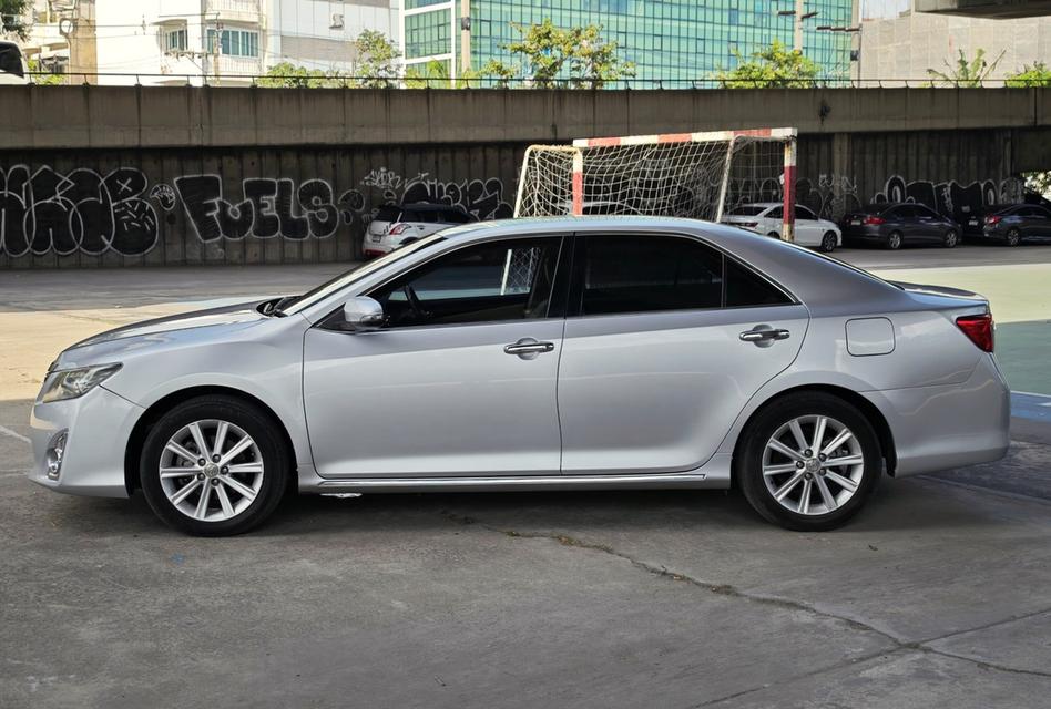 Toyota Camry 2.5 Hybrid ปี 2013 4