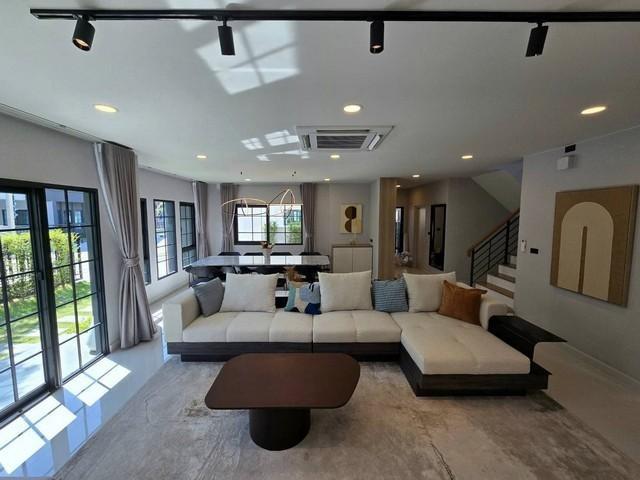 PB5976ให้เช่า บ้านเดี่ยว ย่านบางนา โครงการ เซนโทร บางนา ถนนเลียบวงแหวนกาญจนาภิเษก ใกล้ MEGA BANGNA จาก AP 12