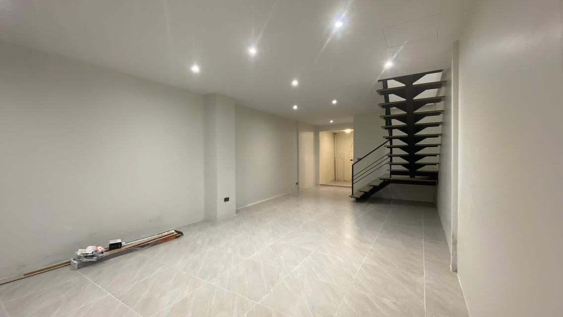 ขายทาวน์เฮ้าส์ ซ.โรงนมตรามะลิ(อุดมเดช) ติดถ.สุขุมวิท(ปากน้ำ) ใกล้ BTS ช้างเอราวัณ 280 ม. สมุทรปราการ l รีโนเวทใหม่ พร้อมอยู่ 10