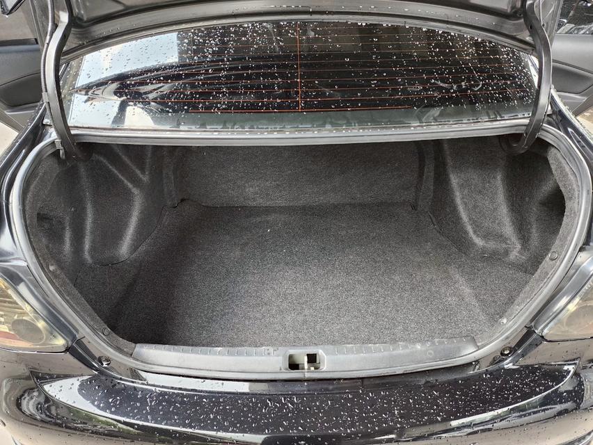 Toyota Vios 1.5E ปี 2012 16