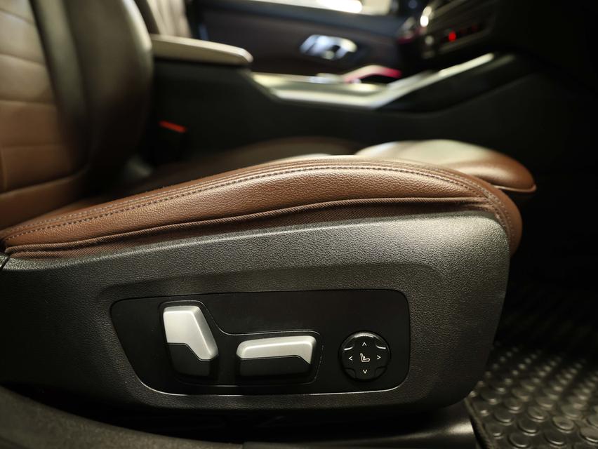 2023 BMW 330Li 2.0 G28 (ปี 21-26) M Sport Sedan AT B2788 รูปที่ 15