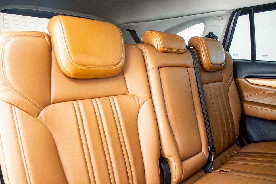 ð ISUZU MU-X 3.0 ULTIMATE 2WD AT āļāļĩ 2021 āļĢāļđāļāļāļĩāđ 11