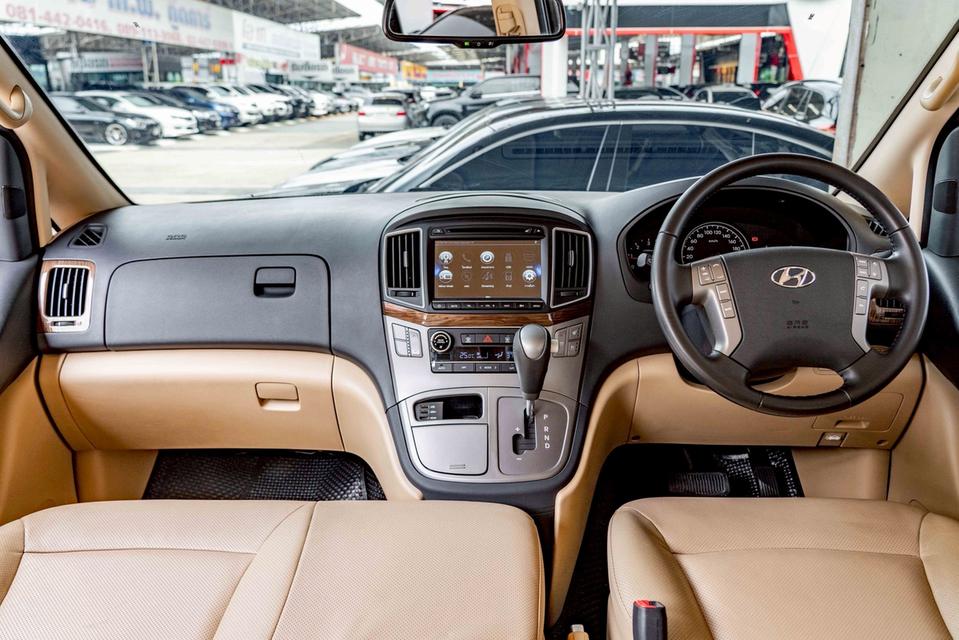 รหัสรถ NP3636 HYUNDAI H-1 2.5 DELUXE 2020 13