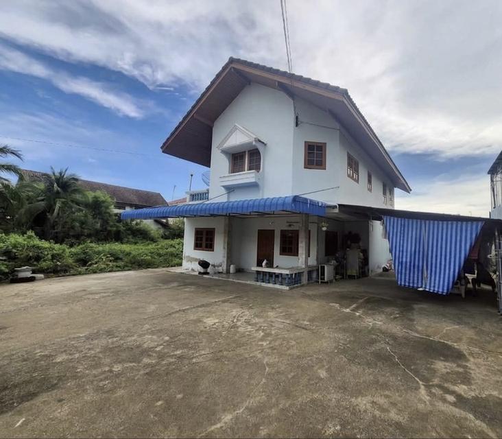 บ้านเดี่ยวพร้อมที่ดินเปล่า 196.6 ตรว. 2