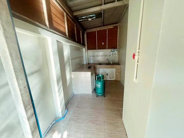 ตลาดวงศกร 1.4 กม. สุขาภิบาล 5 ให้เช่าทาวน์เฮ้าส์ 2 ชั้นหลังมุม 40ตร.วา. 320ตร.ม.รร.สารสาสน์วิเทศ สายไหม 1 กม. เฟอร์ฯครบ 8