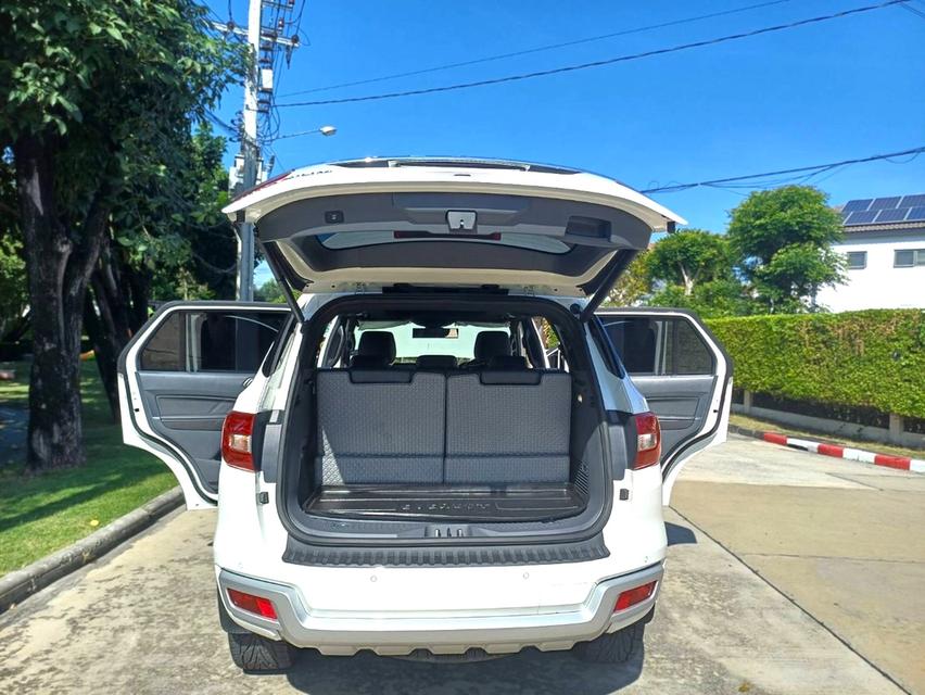 ปี 2018 FORD EVEREST 2.2 SUNROOF AUTO มี BOOK SERVICE 9