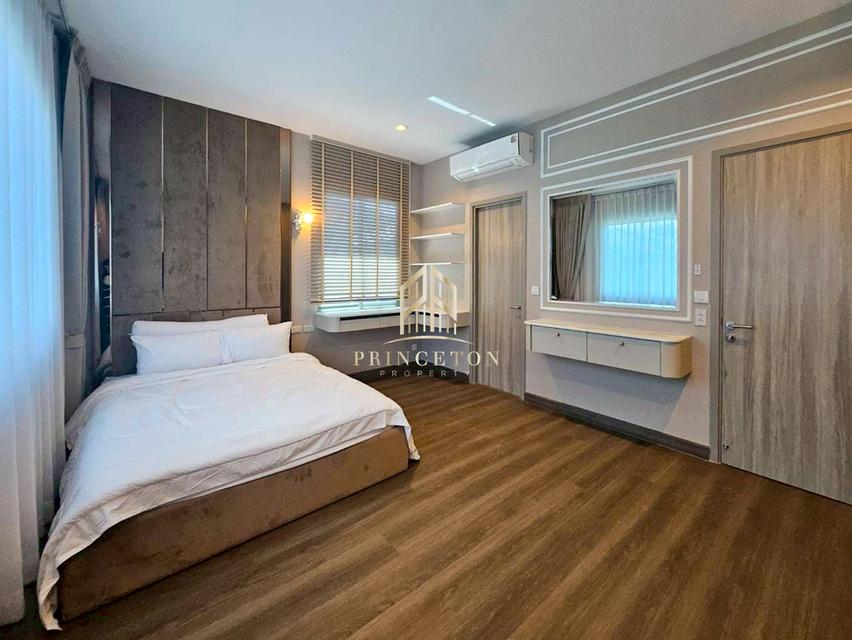 The Palm Bangna–Wongwaen Prime Bangna location with convenient access to expressways and full amenities 13