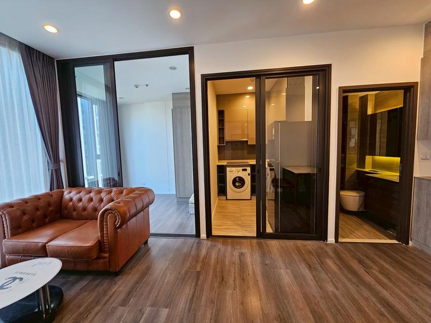 ให้เช่าคอนโด Whizdom Essence สุขุมวิท–พระโขนง ห้องใหญ่แต่งครบ พร้อมอยู่ 2