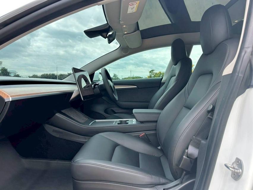 Tesla Model 3 Long Range 2023 14