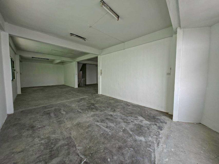 ให้เช่าอาคาร 2 ห้อง 3 ชั้นครึ่ง + ดาดฟ้า ทำเลทอง ลาดพร้าว 71 (ตรงข้ามตลาดนัด ใกล้ป้ายรถเมล์) (N.1723) 14