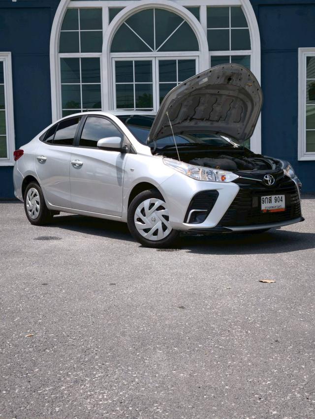 Toyota yaris ativ 1.2entry auto 6
