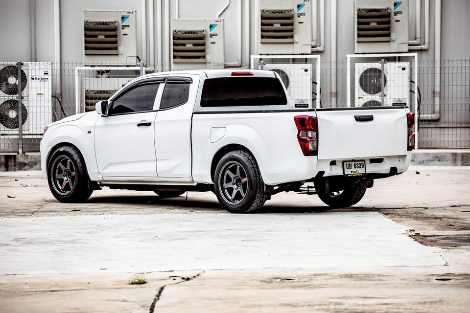 Isuzu D-Max Space Cab 1.9Ddi ดีเซล ปี 2021 สีขาว  8