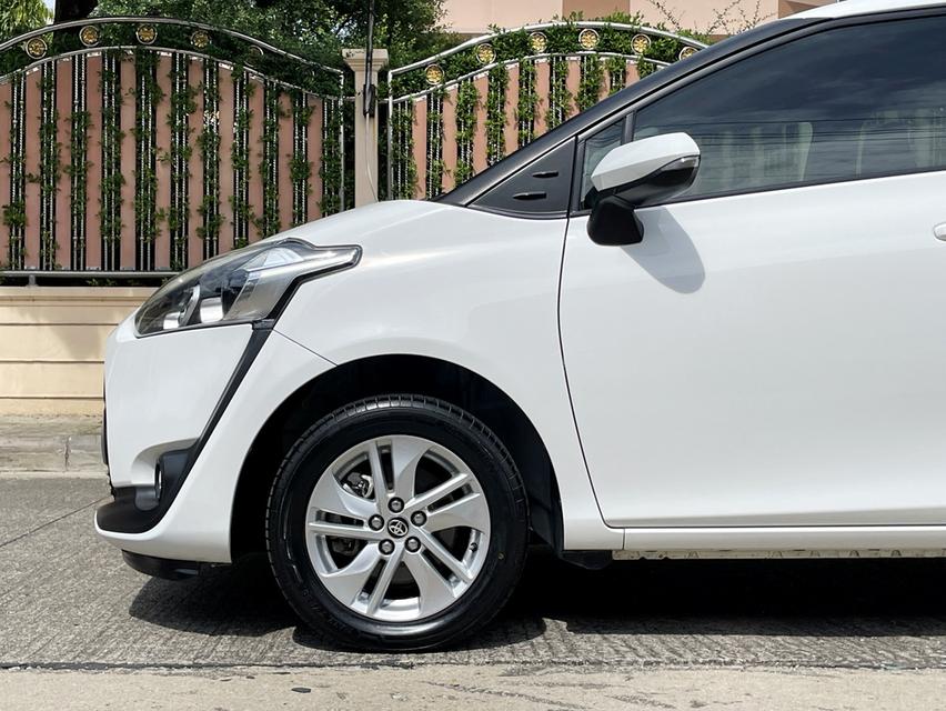 TOYOTA SIENTA 1.5 G ปี 2017  AUTO 7 SPEED สภาพนางฟ้า 6