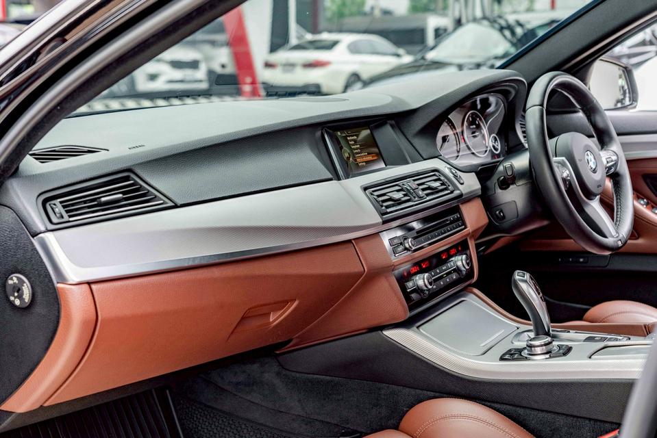 รหัสรถ NP6559 BMW 520d M SPORT 2016 12