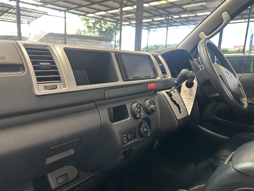 TOYOTA VENTURY 3.0V ปี2016 ไมล์ 8x,xxx km รถมือเดียว รูปที่ 9