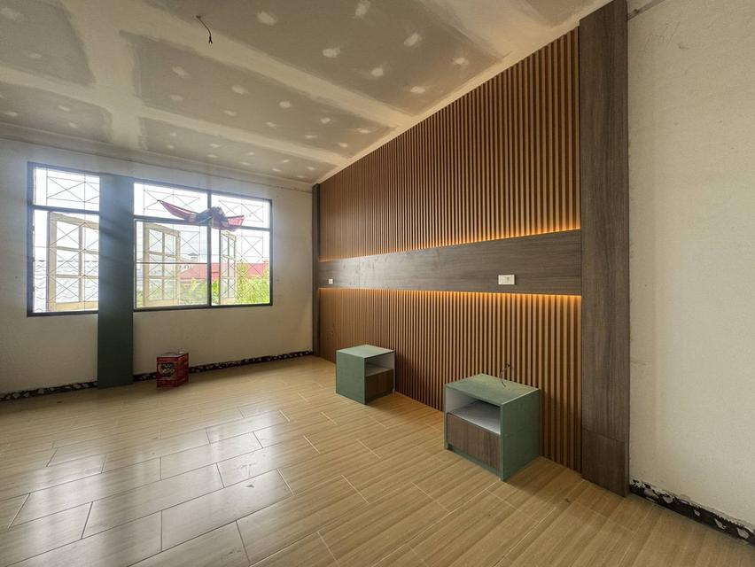 ขายบ้านทาวเฮาส์ 2 ชั้น ในทำเลทอง ทัพพระยาซอย 5 หิ้วกระเป๋าใบเดียวเข้าอยู่ได้เลย 3