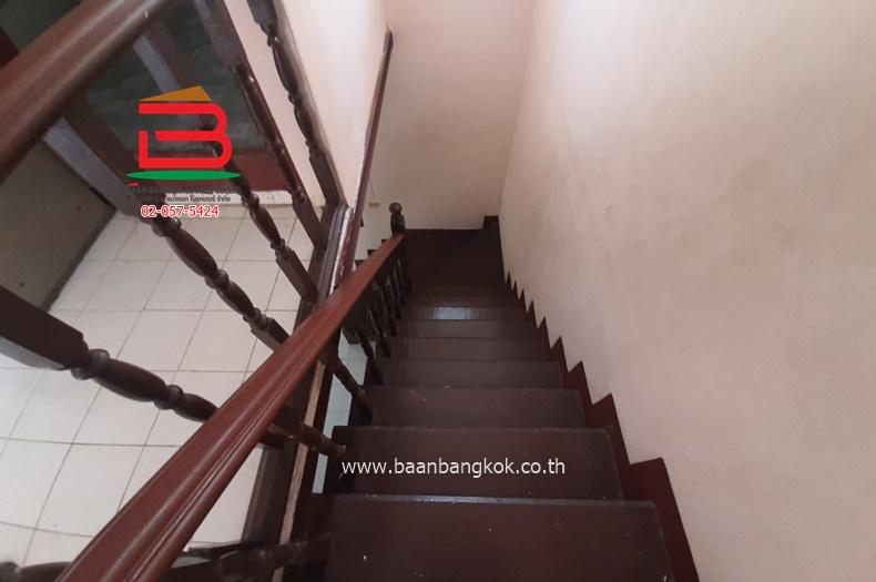 ทาวน์เฮ้าส์ หมู่บ้านพิศาล (ท่าข้าม 30) (ใกล้เซ็นทรัลพระราม 2) เนื้อที่ 18 ตรว.แขวงแสมดำ เขตบางขุนเทียน 11