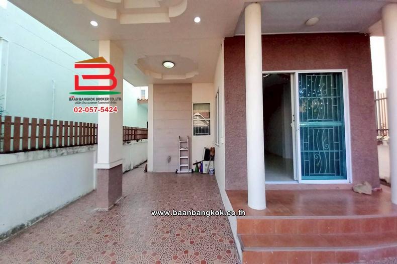 บ้านเดี่ยว เนื้อที่ 34.8 ตร.ว. หมู่บ้านนันทวัน 10 (ซอยเลียบวารี 37) ถนนเลียบวารี แขวงโคกแฝด เขตหนองจอก 3