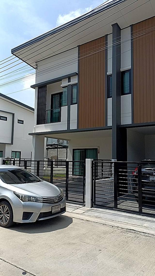 ขายทาวน์เฮ้าส์ 2 ชั้น หมู่บ้าน NC ปาล์มพาร์ค 2 4
