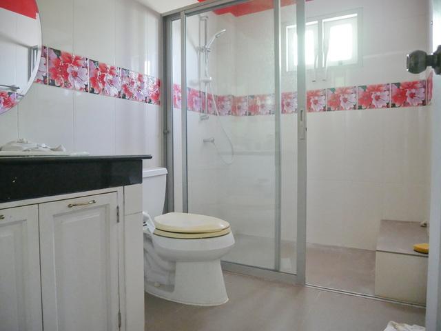 ขายบ้านเดี่ยว หมู่บ้านสี่ไชยทอง3 ซอย แจ้งวัฒนะ-ปากเกร็ด 24 ถนนแจ้งวัฒนะ ตำบลบางตลาด อำเภอปากเกร็ด นนทบุรี ใกล้ห้างเซ็นทรัล แจ้งวัฒนะใกล้ห้างบิ๊กซี 9