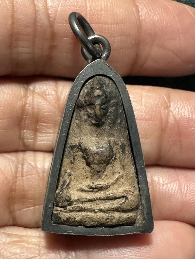 พระผงสุพรรณ พิมพ์หน้าแก่ เลี่ยมเก่าเดิม