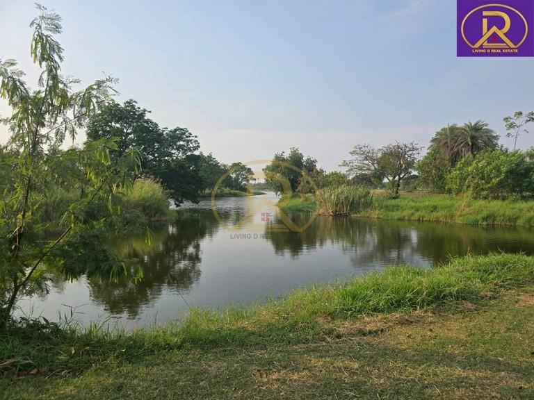ที่ดินแปลงสวย ขายถูก 1 ไร่ 16 ตร.ว. ในโครงการสนามกอล์ฟ บางปะกง ริเวอร์ไซค์ (Bangpakong Riverside Country Club) บ้านโพธิ์ 7