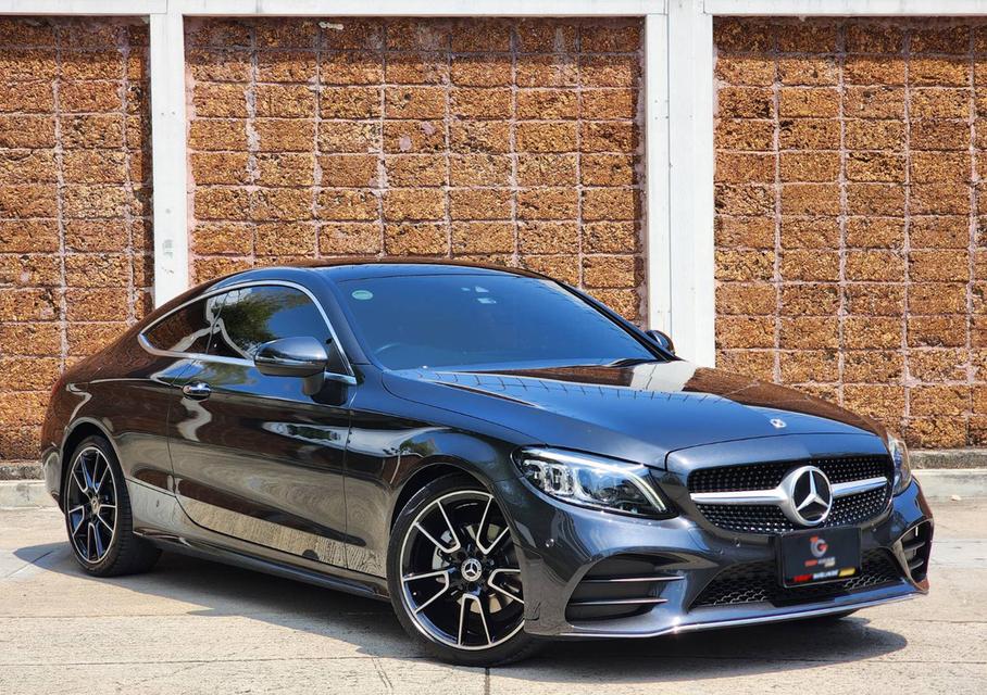 BENZ C200 COUPE AMG Dynamic 2023 ตัว Facelift ล็อตสุดท้าย รถมือเดียวออกศูนย์ป้ายแดง